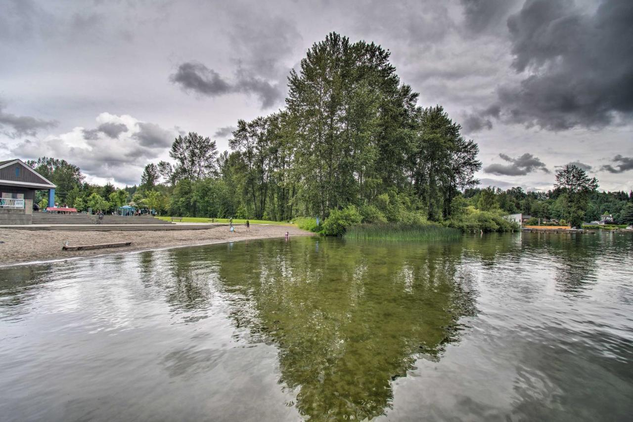 Charming Updated Retreat Walk To Lake Stevens! Exterior photo